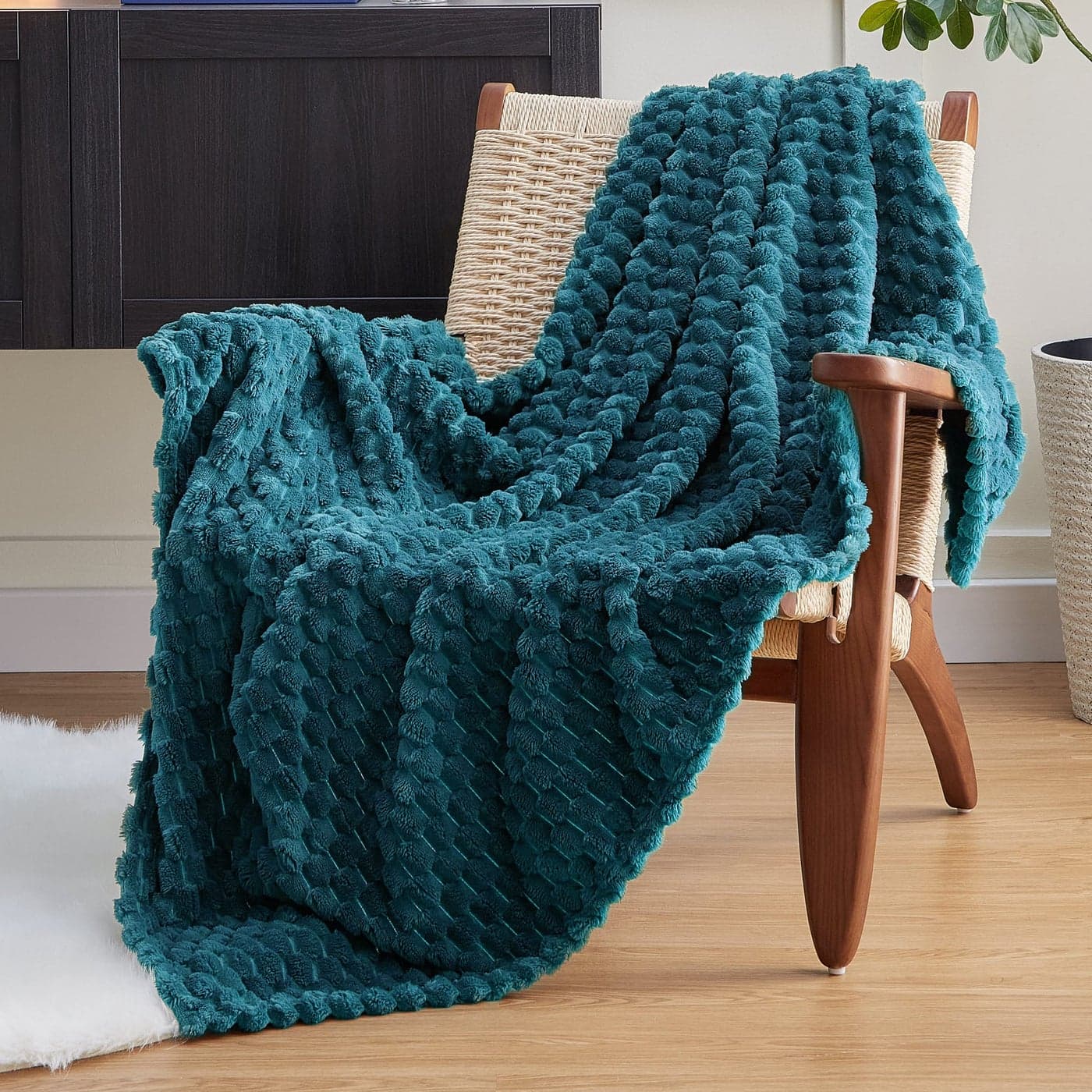 EXQ Home Fleece Throw Blanket for Couch or Bed 3D Imitation Turtle Shell Jacquard Decorative Blankets Cozy Soft Lightweight Fuzzy Flannel Blanket Suitable for All Seasons5060Teal