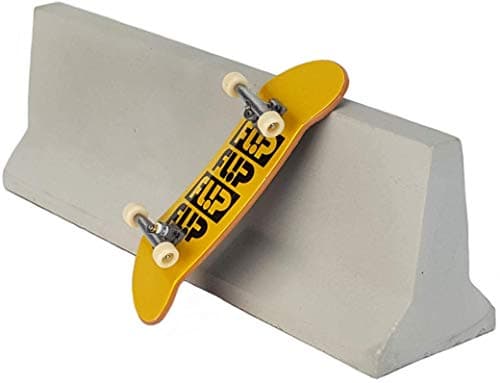 Acacia Grove Jersey Barrier for Fingerboard Skatepark 112 Scale Made of Concrete
