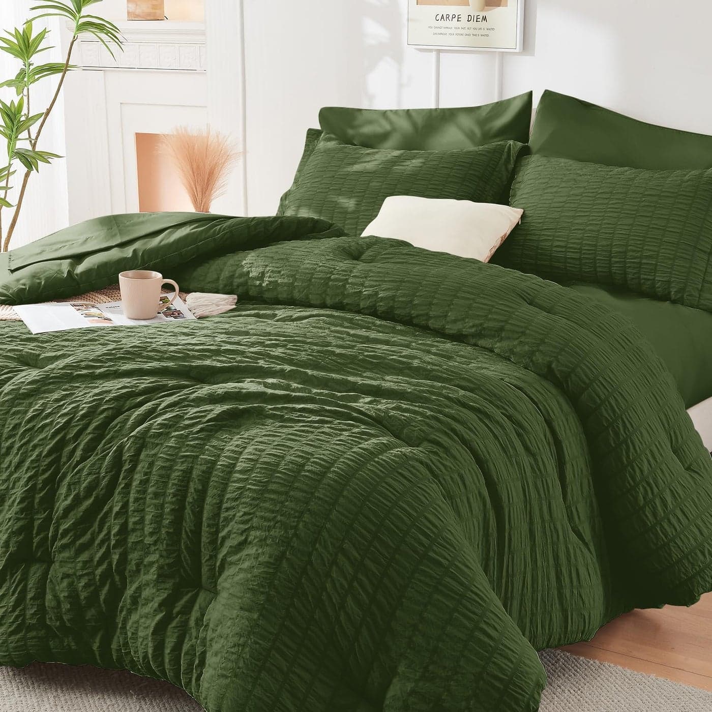 HYMOKEGE Olive Green Queen Comforter Set Seersucker 7 Pieces All Season Luxury Bed in a Bag Queen for Bedroom Bedding Set with Comforter Sheets Pillowcases Shams