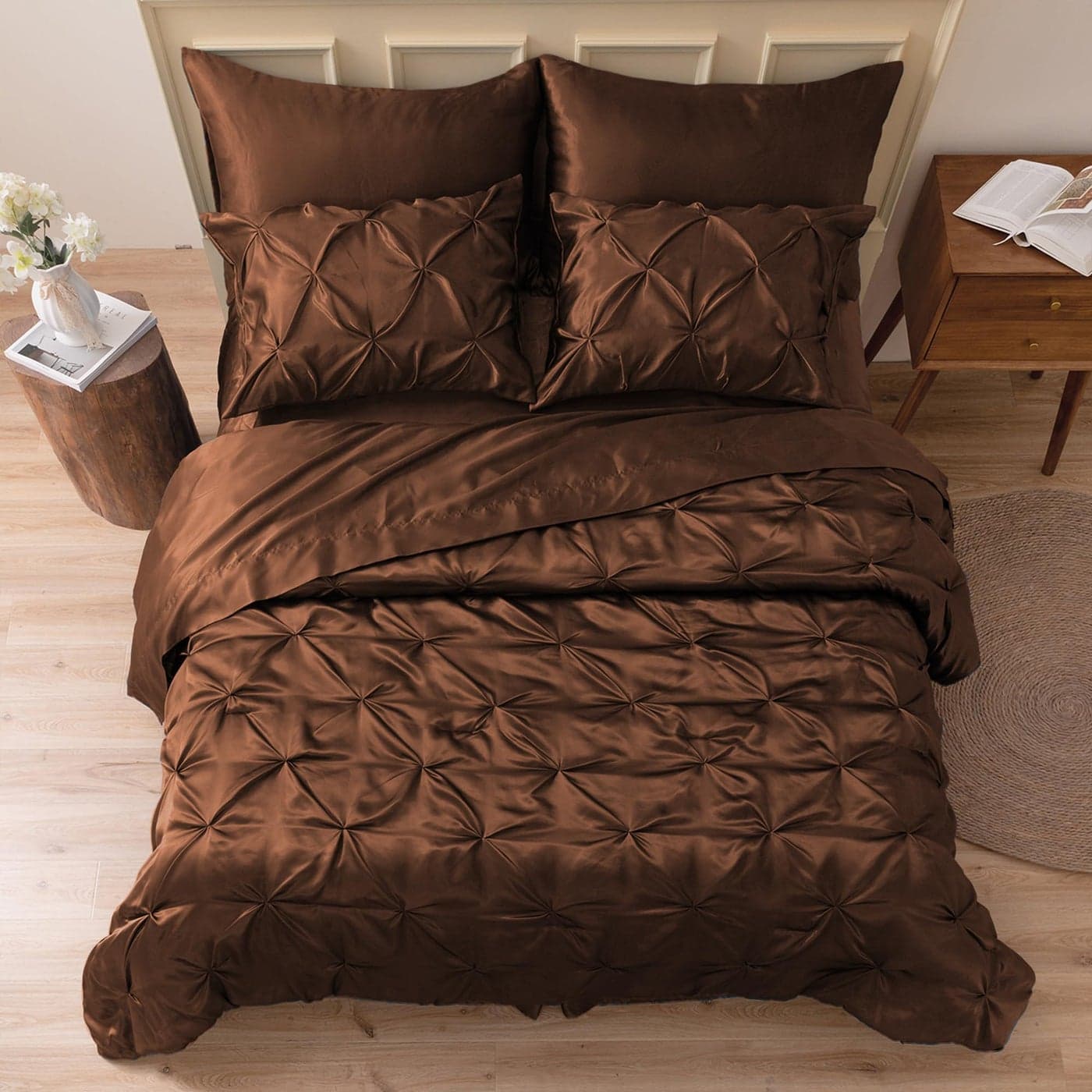 MRHM Satin Comforter Queen 7 Pieces Luxurious Pinch Pleat Bedding Set with Comforter Flat Sheet Fitted Sheet Pillowcases Shams Super Silky Soft Bed Set for All Season Queen Brown