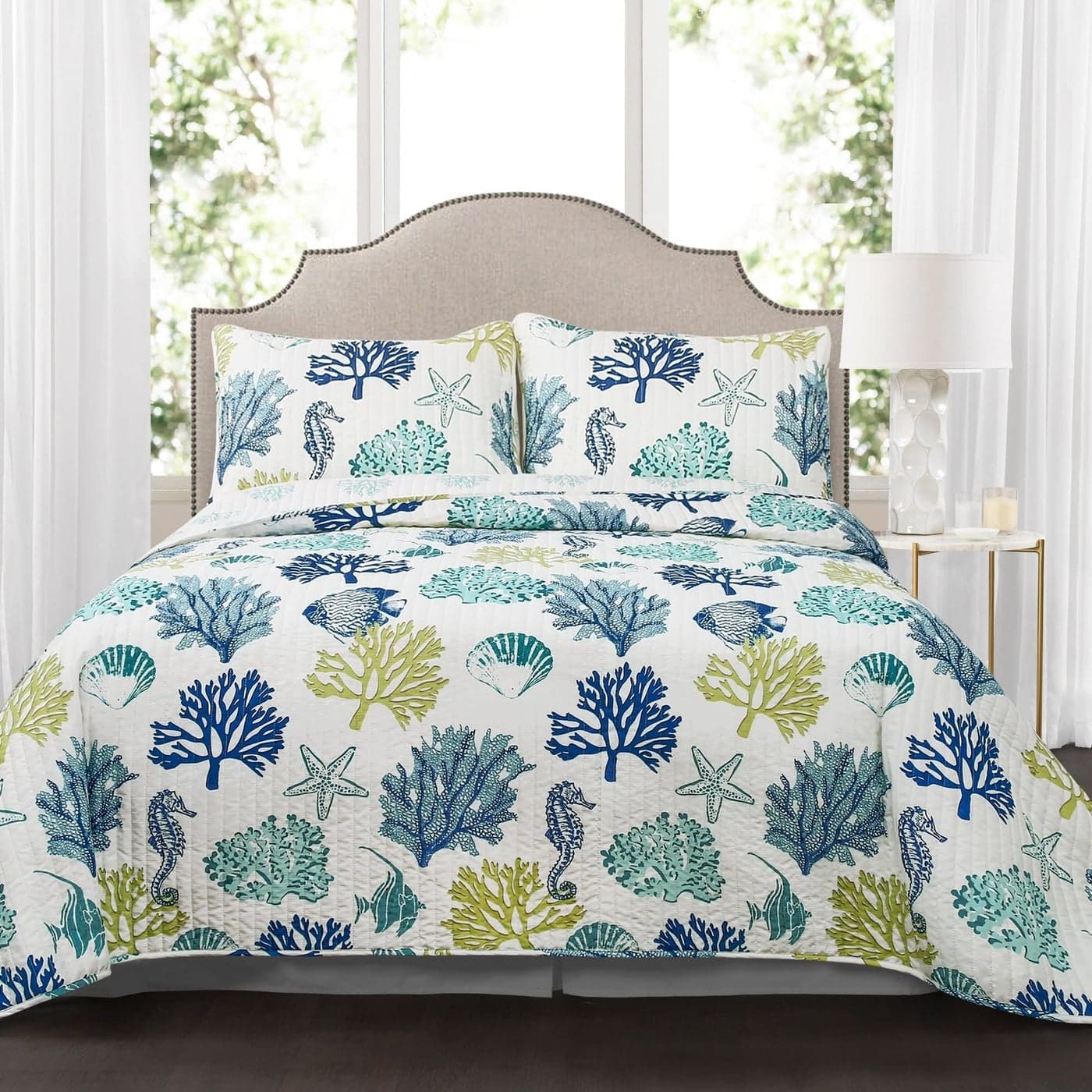 Lush Decor Coastal Reef Reversible Quilt Set 7 Piece Set King Navy Blue Tropical Beach Bedding Set With Throw Pillows Coastal Quilts Queen Size Beach House Decor