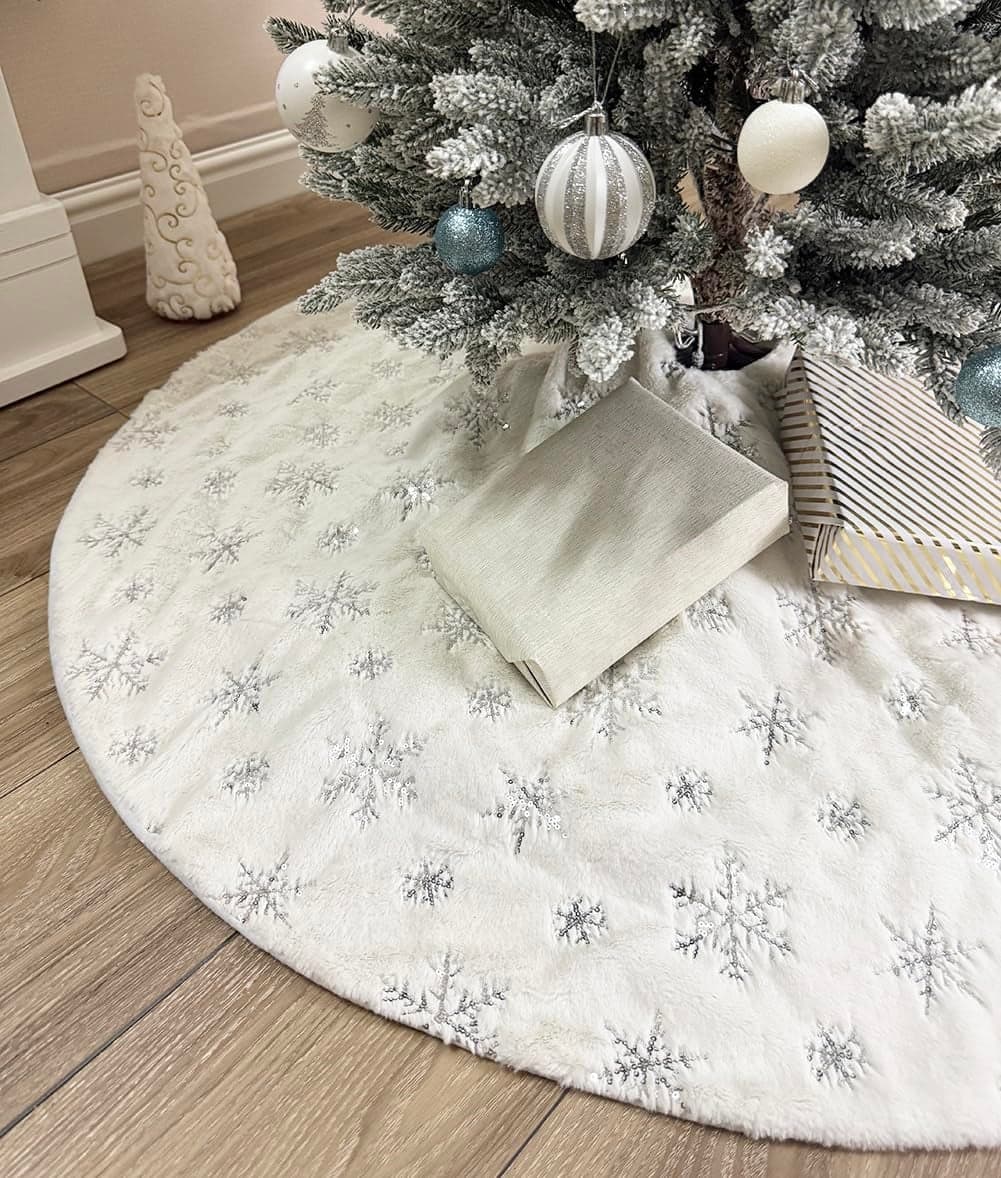 AOGU 48 Inch Sequin Faux Fur Christmas Tree Skirt Decoration for Merry Christmas Party White Plush Silver Sequin Snowflake Xmas Christmas Tree Skirt Decorations